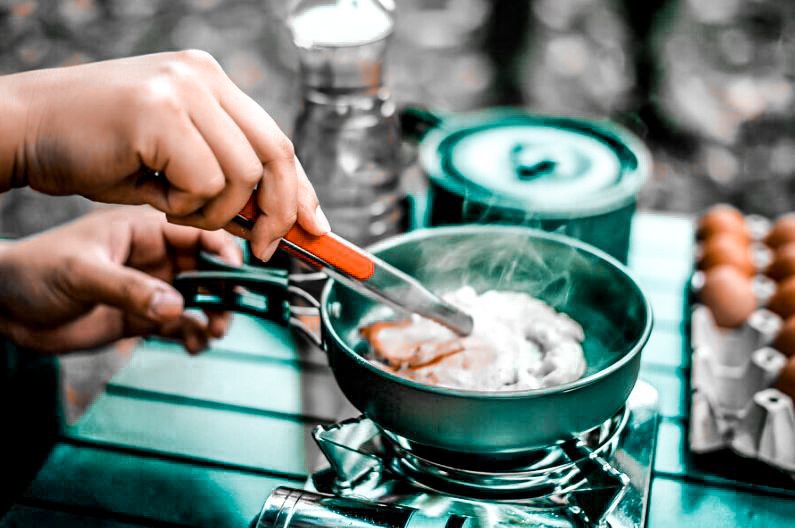 Come organizzare la cucina in camper